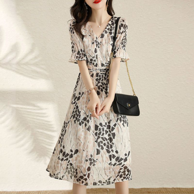 Women's Printed V-neck Dress