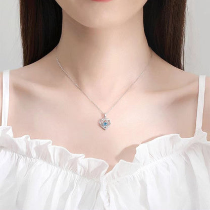 Women Luxury Love Rhinestones Beating Heart-shaped Necklace