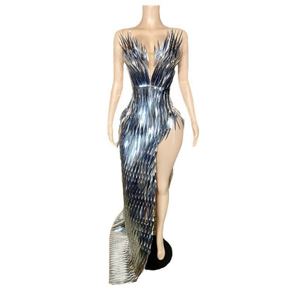 Luxury Sequined Evening Dress with Side Slit and Tail