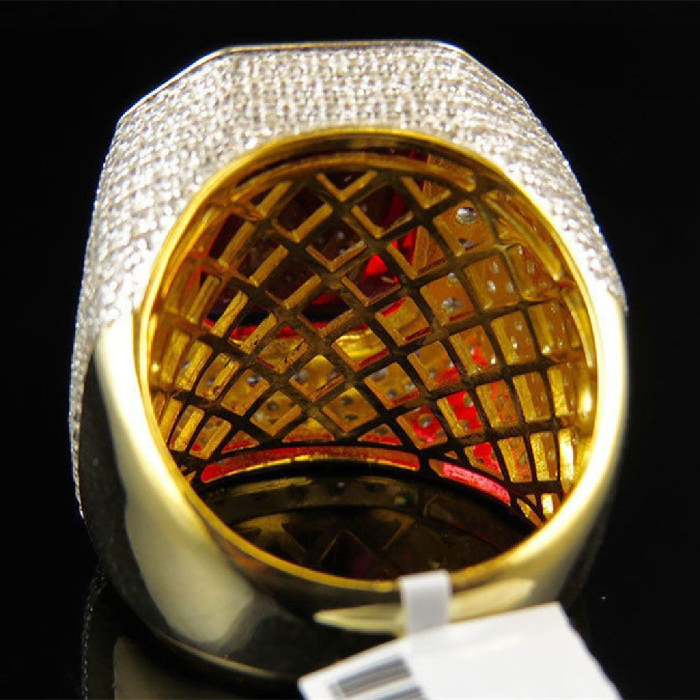 Brilliant Zirconium Red Corundum Ring Inlaid