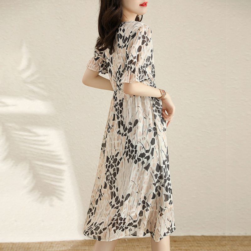 Women's Printed V-neck Dress