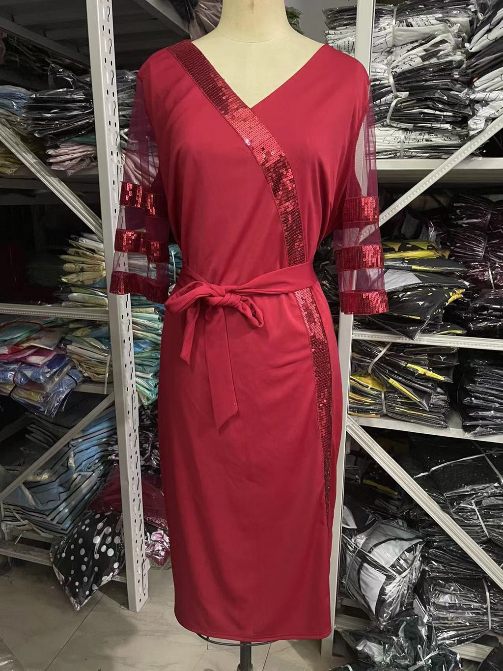 Nouvelle robe pour femme taille plus en maille à sequins