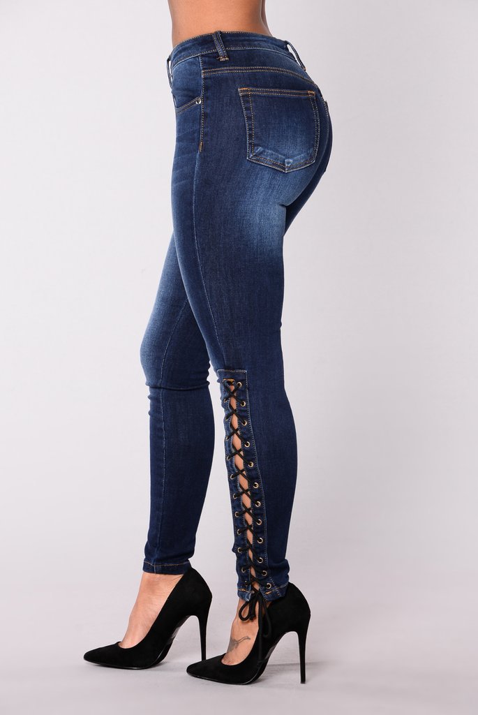 Women's Station Feet Jeans