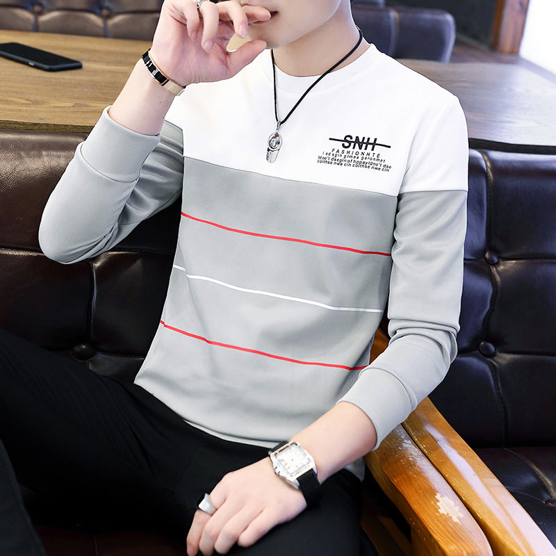 Camiseta de manga larga de moda casual.