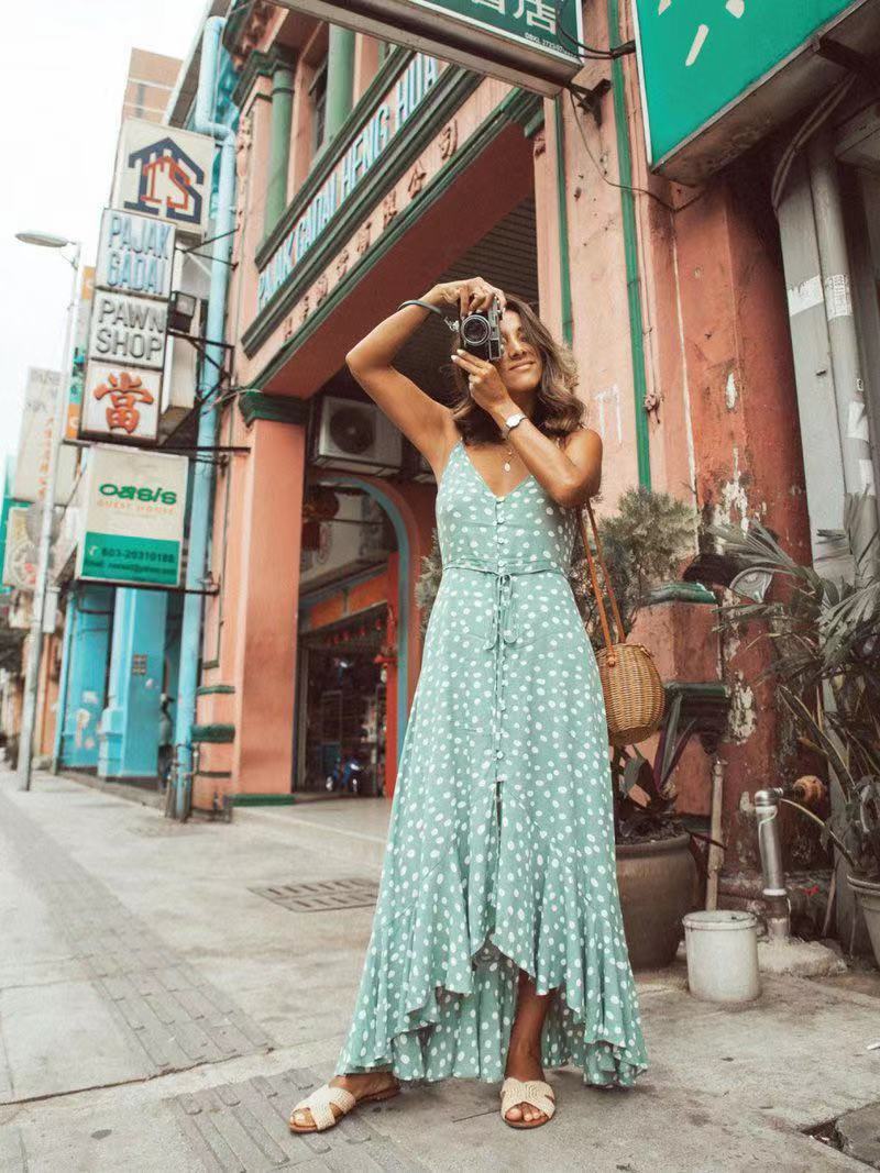 Vestido con volantes de lunares