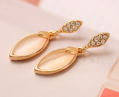 Boucles d'oreilles simples en opale