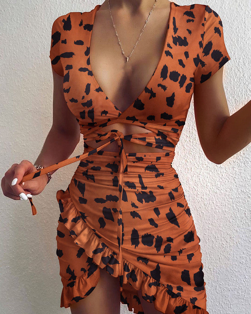 Robe plissée à volants pour femmes à manches courtes