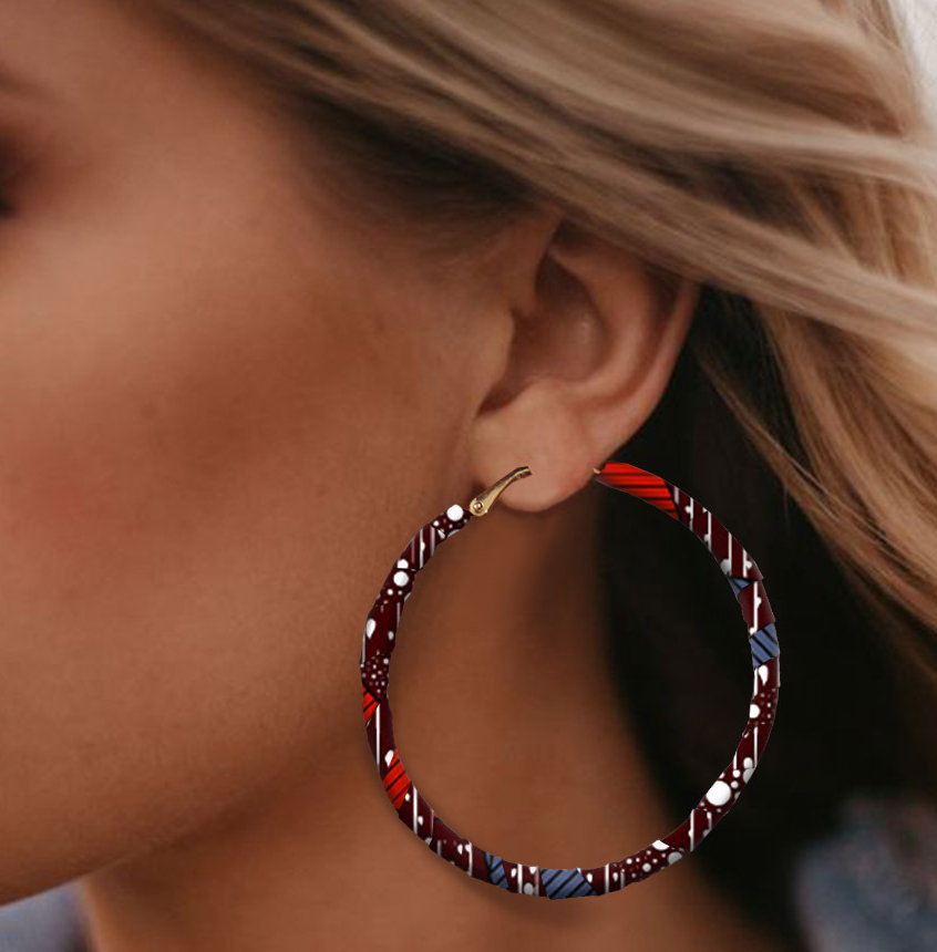 Boucle d'oreille à imprimé tie-dye