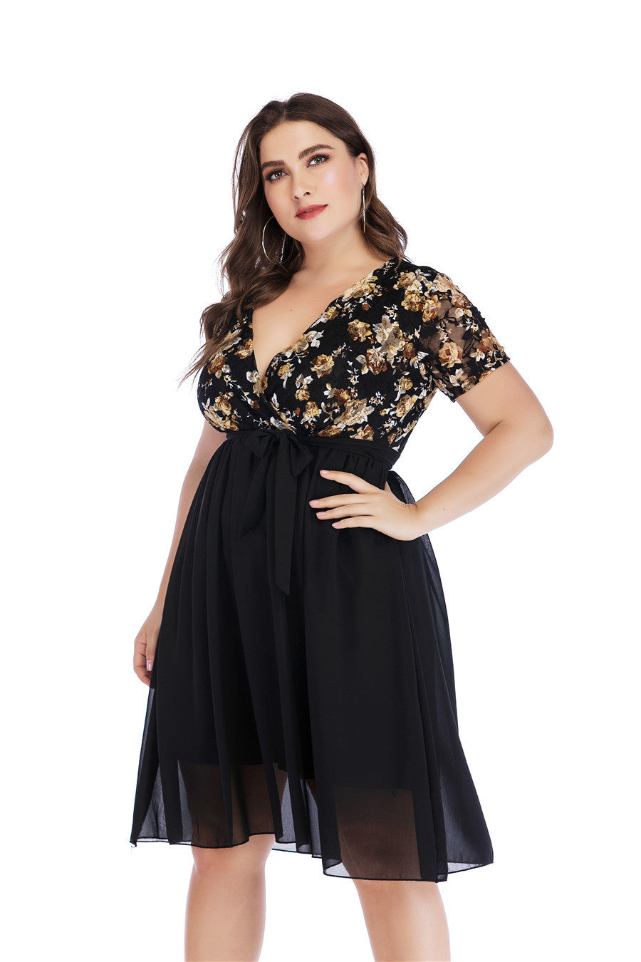Robe en mousseline à encolure en V 