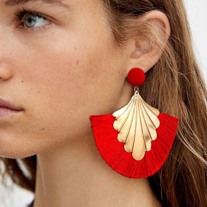 Boucles d'oreilles à pampilles à la mode