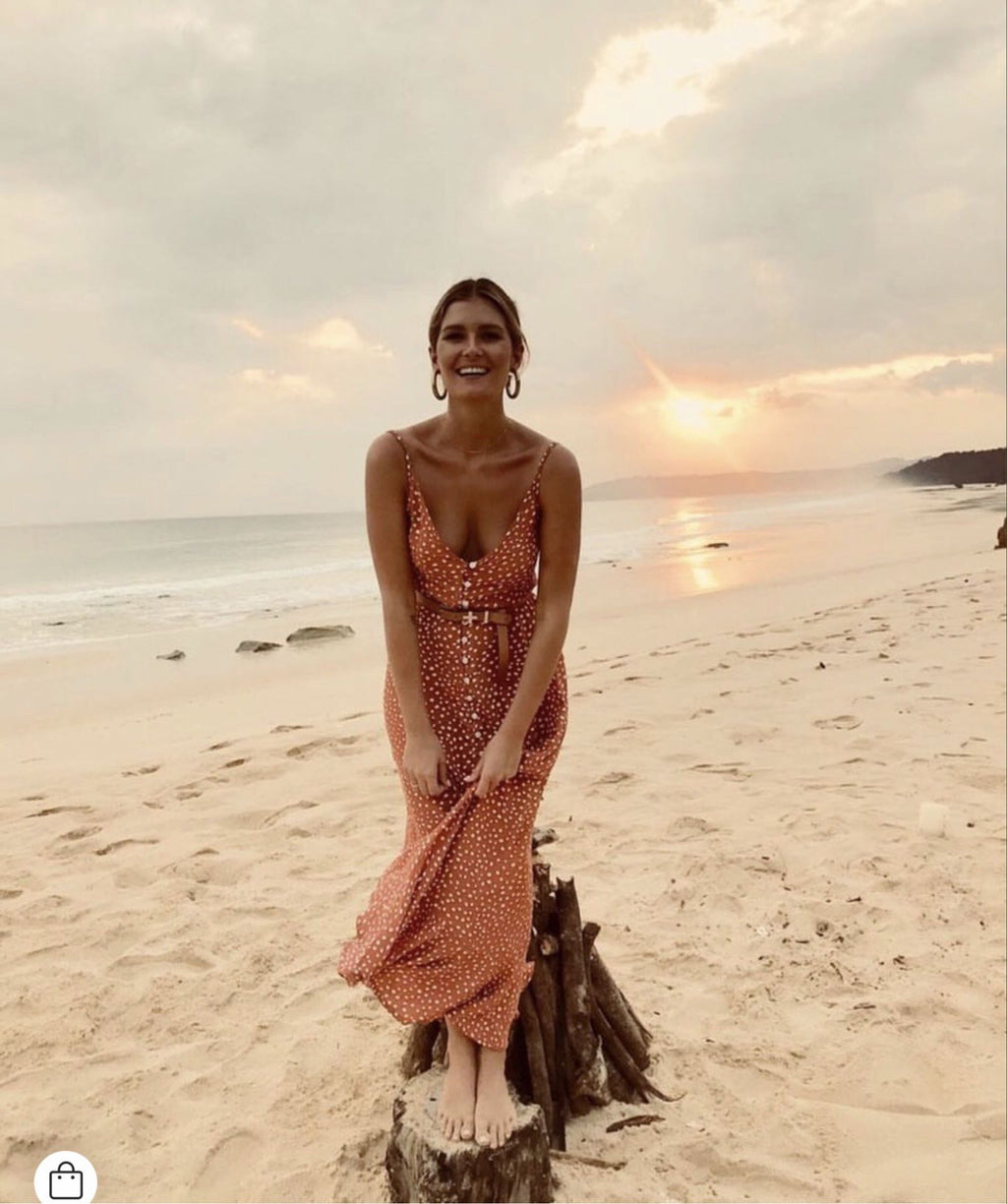 Vestido con volantes de lunares