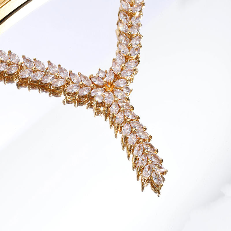 Ensembles de bijoux plaqués or forme de feuille longue zircone cubique pour les femmes