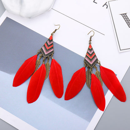 Pendientes largos de plumas con borla de hoja de diamante para accesorios bohemios femeninos 