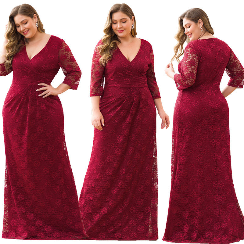 Plus size women's elegant lace dress