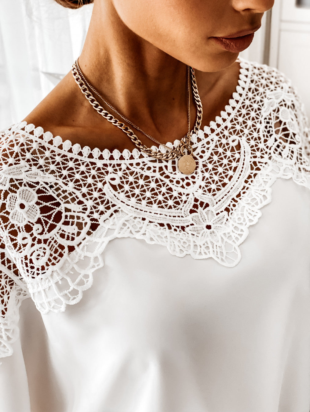 Long-Sleeved Lace Stitching Shirt