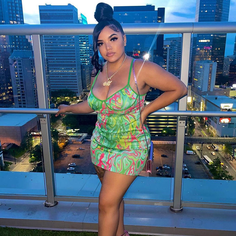 Vestido ajustado con efecto tie dye de Nicky