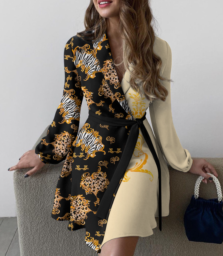 Robe à nouer à la taille à revers bleu ciel à la mode