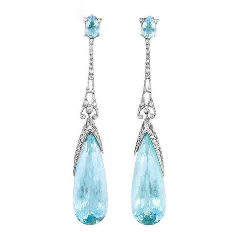 Boucles d'oreilles simples goutte d'eau atmosphérique