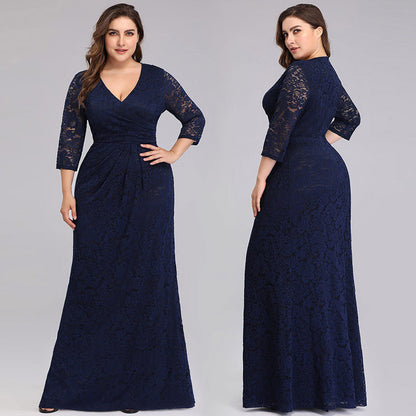 Plus size women's elegant lace dress