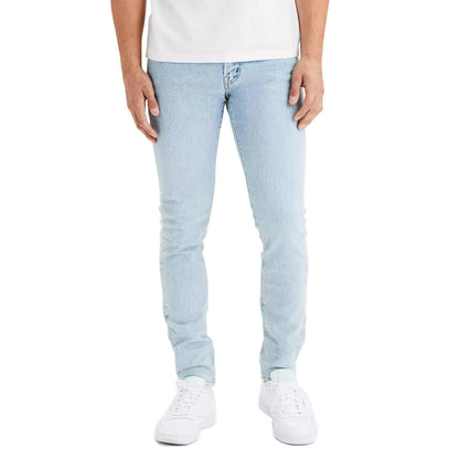 Jeans ajustados de moda para hombre