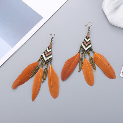 Pendientes largos de plumas con borla de hoja de diamante para accesorios bohemios femeninos 