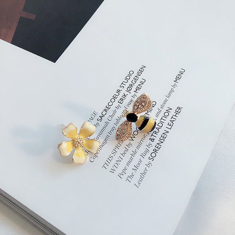 Boucles d'oreilles mignonnes de petite abeille de mode 