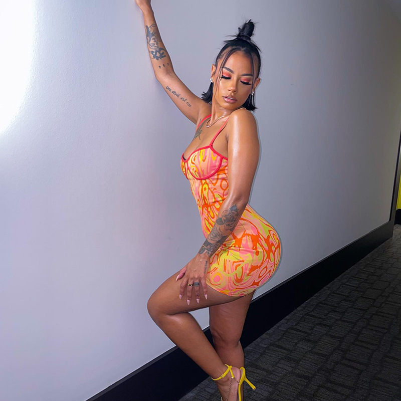 Vestido ajustado con efecto tie dye de Nicky