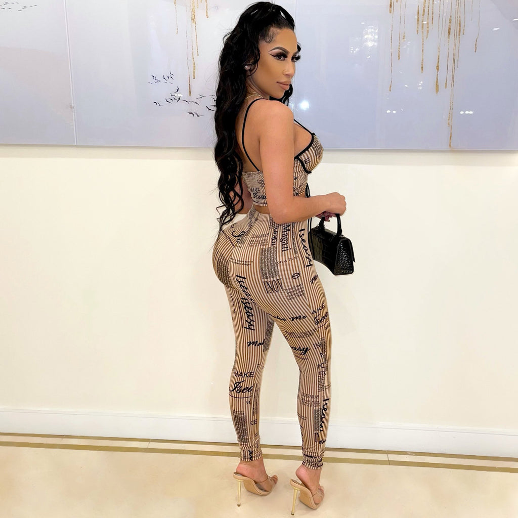 Costume imprimé à la mode avec haut de poitrine et leggings enveloppés de fronde
