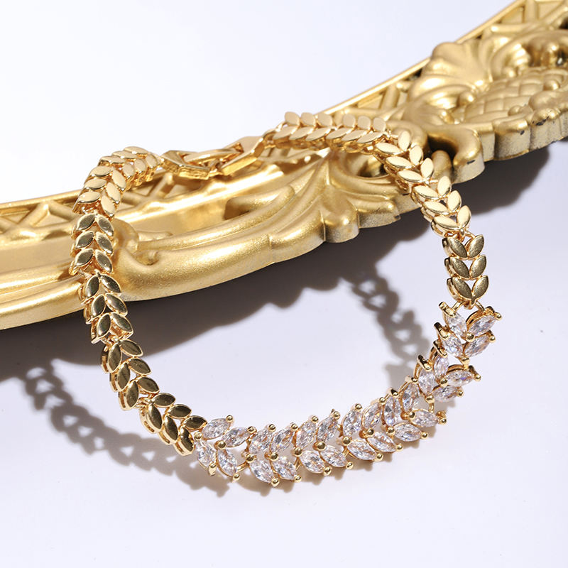 Ensembles de bijoux plaqués or forme de feuille longue zircone cubique pour les femmes
