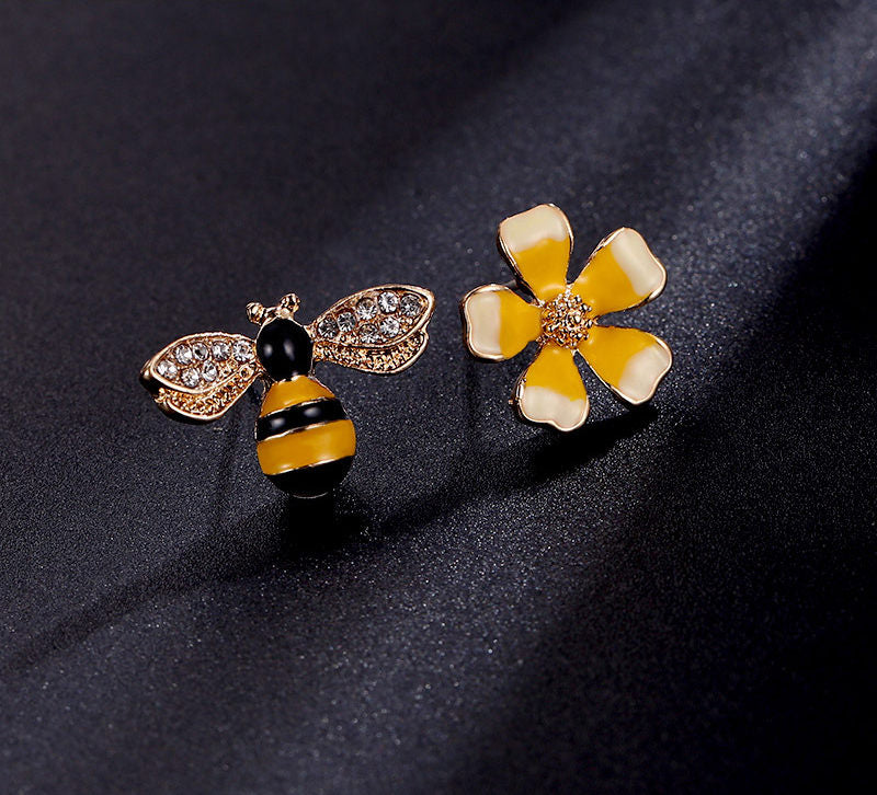 Boucles d'oreilles mignonnes de petite abeille de mode 