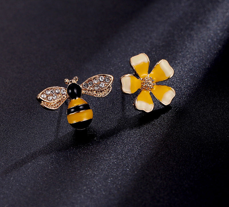 Boucles d'oreilles mignonnes de petite abeille de mode 